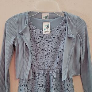 LULY BLEU DUSTY BLUE SLEEVELESS LACY FLORAL DRESS WITH CARDIGAN, SIZE 4